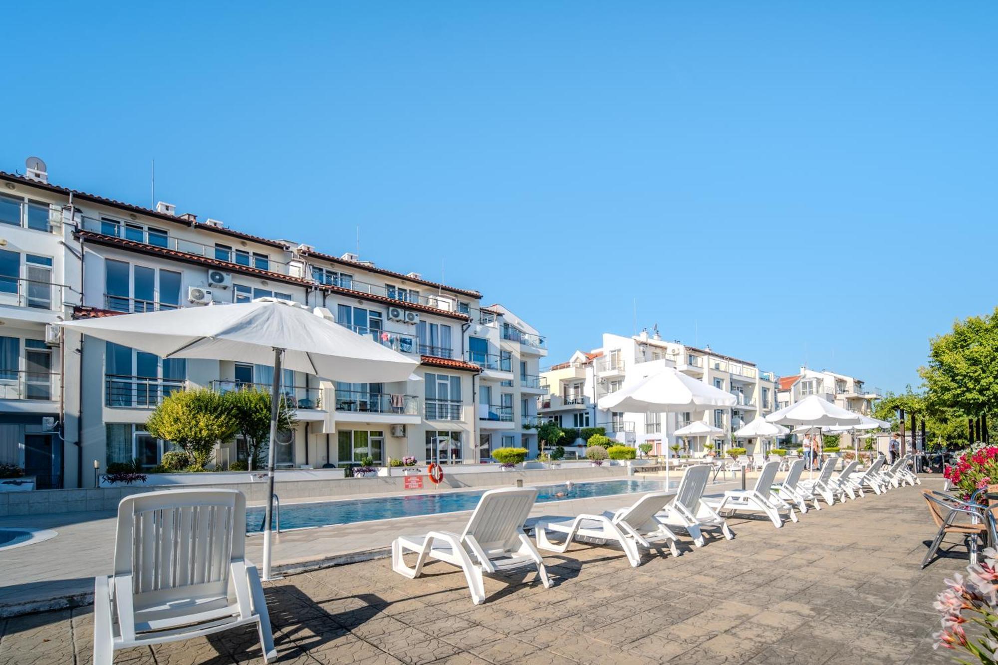 Aparthotel Apolon Complex Sozopol Exterior foto